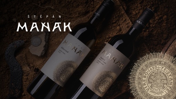 Vinná novinka v krámku 😃 vinařství Štěpán Maňák @vinarstvistepanmanak Rodinné vinařství založeno v roce 1992 v Žádovicích u Kyjova, absolutní vítěz soutěže Vinařství roku 2024. Všechna vína, která jsme od nich ochutnali, nás naprosto uchvátilo a proto je přinášíme i vám 🍷